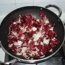 Gnocchi radicchio e salsiccia